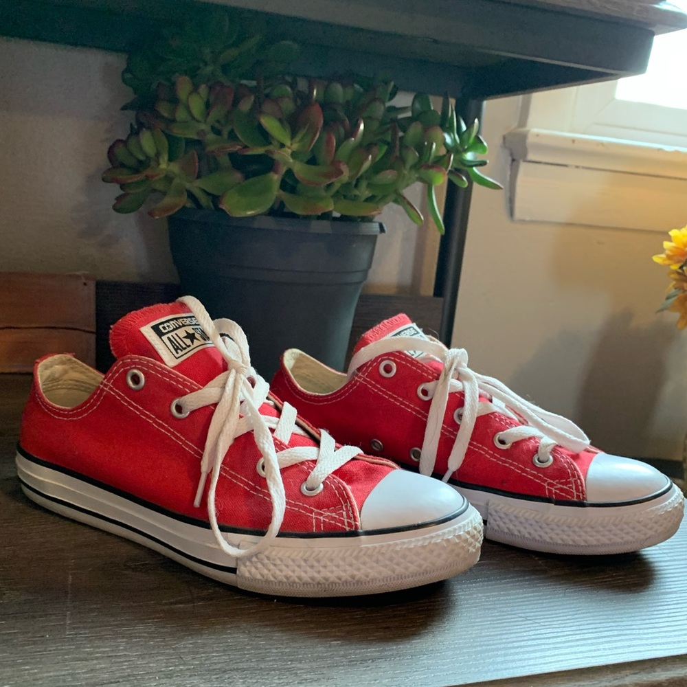 Red Converse